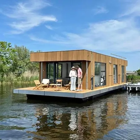 Surla Houseboat 
