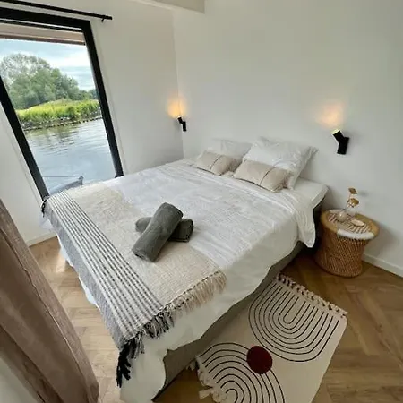 Surla Houseboat 