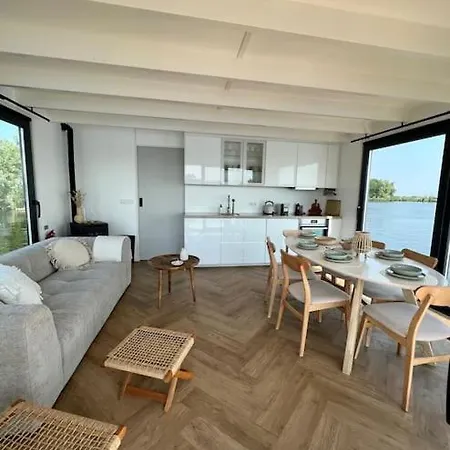 Surla Houseboat 