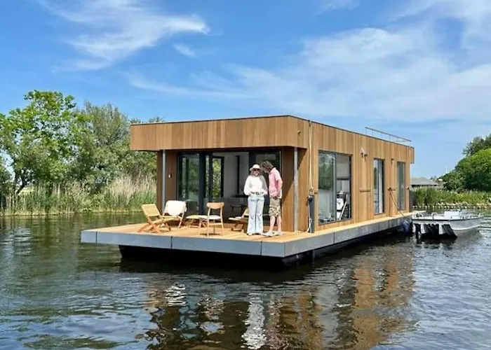 Surla Houseboat 